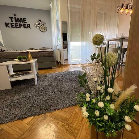 Time Keeper - Self Check In Appartement Osijek Buitenkant foto
