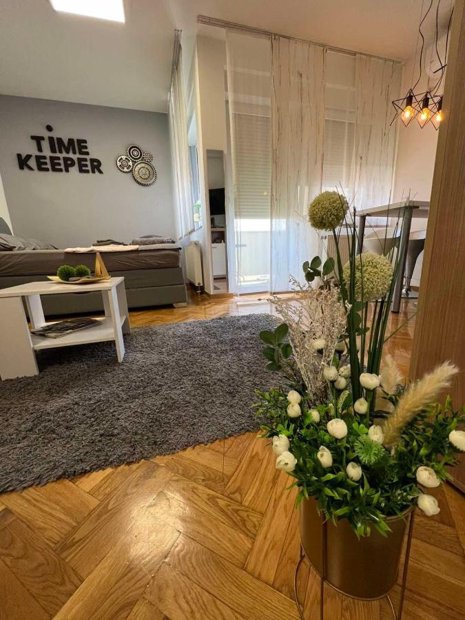 Time Keeper - Self Check In Appartement Osijek Buitenkant foto
