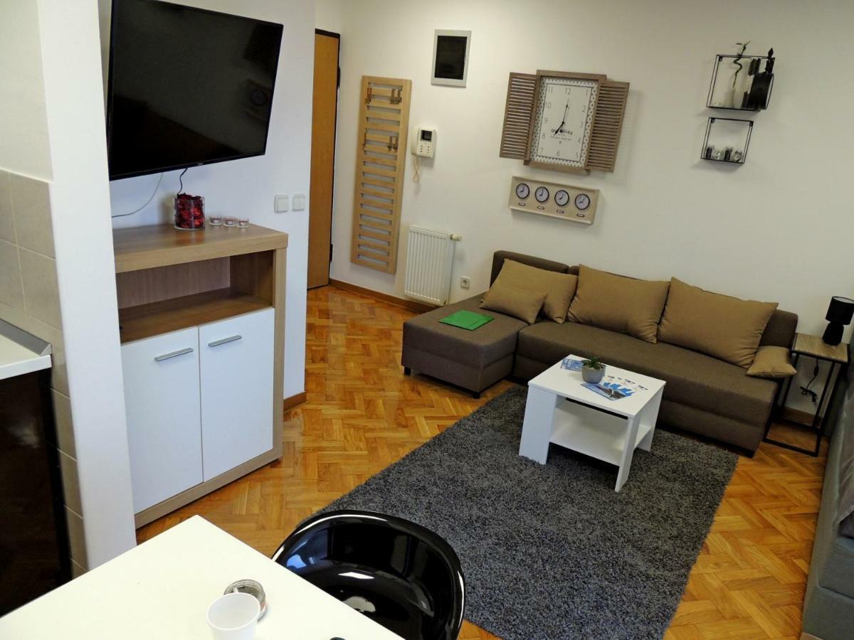 Time Keeper - Self Check In Appartement Osijek Buitenkant foto