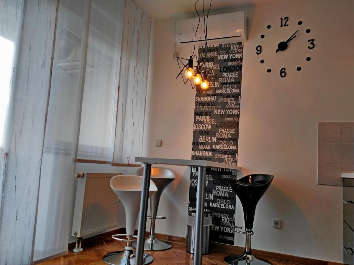 Time Keeper - Self Check In Appartement Osijek Buitenkant foto