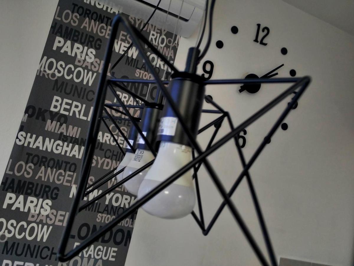 Time Keeper - Self Check In Appartement Osijek Buitenkant foto