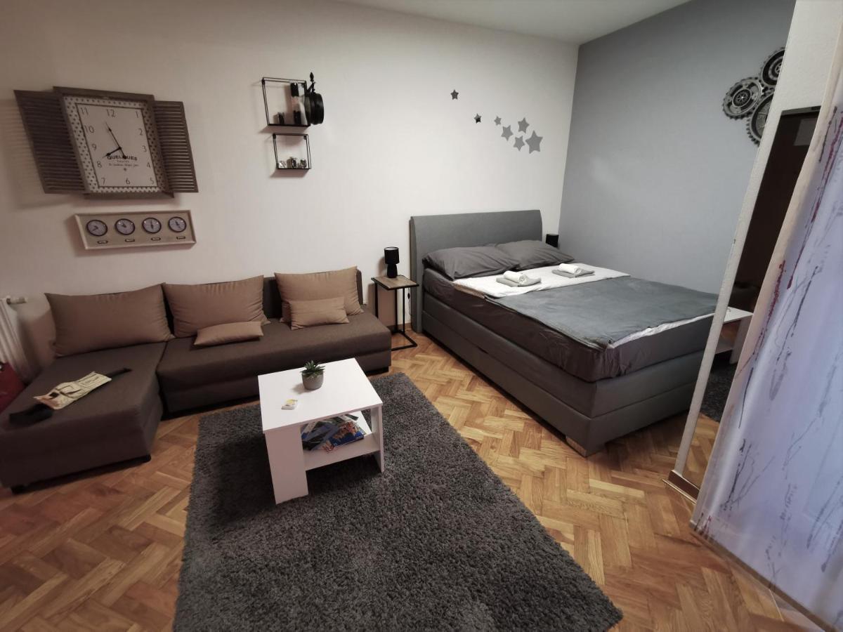 Time Keeper - Self Check In Appartement Osijek Buitenkant foto